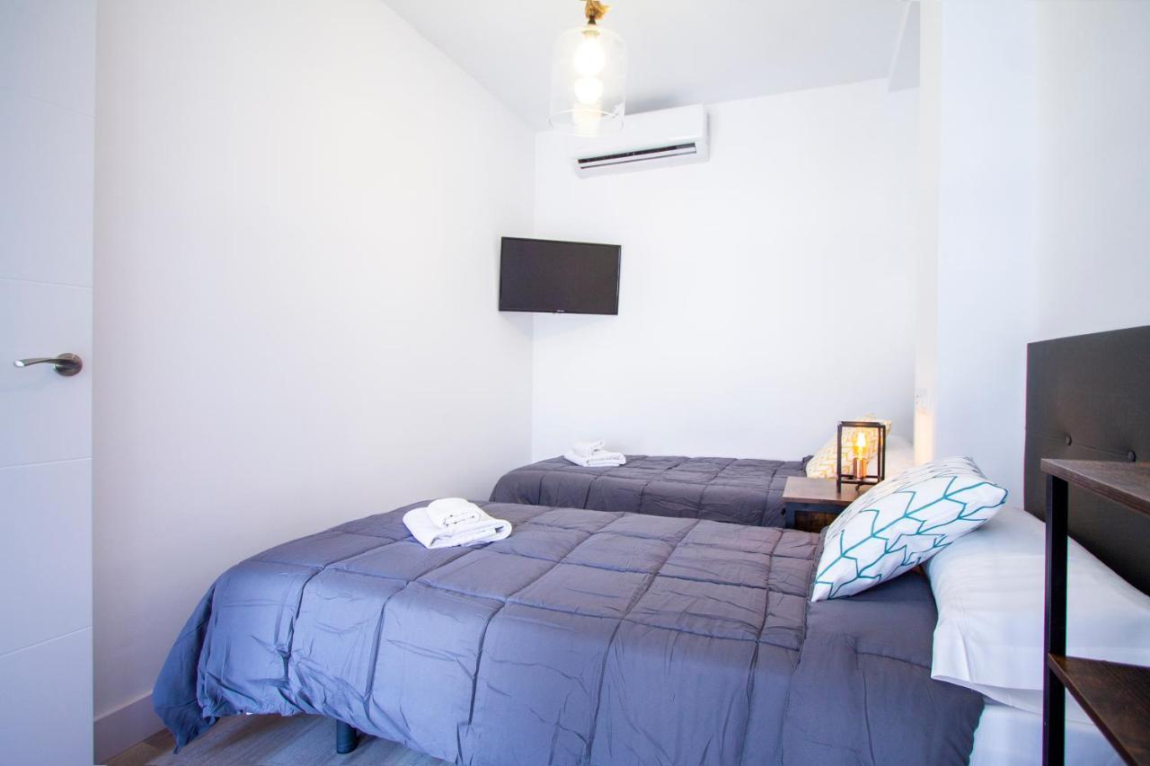 Apartamentos Cuatro Caminos Madri Exterior foto